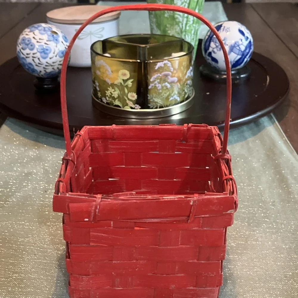 Hand Painted Picnic Christmas Red Basket  FOLK ART  Geese~Vintage